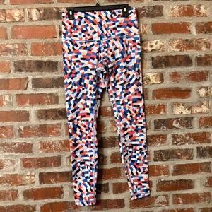 P81 - lululemon athletica Red Blue White Patterned Leggings
